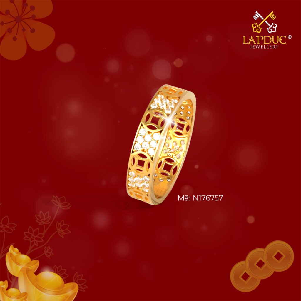 Mỗi tay nên đeo mấy chiếc nhẫn